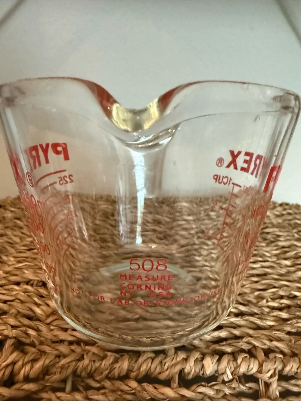 Vintage Pyrex 1 Cup Glass Measuring Cup Red Lettering Open Handle 8oz 508